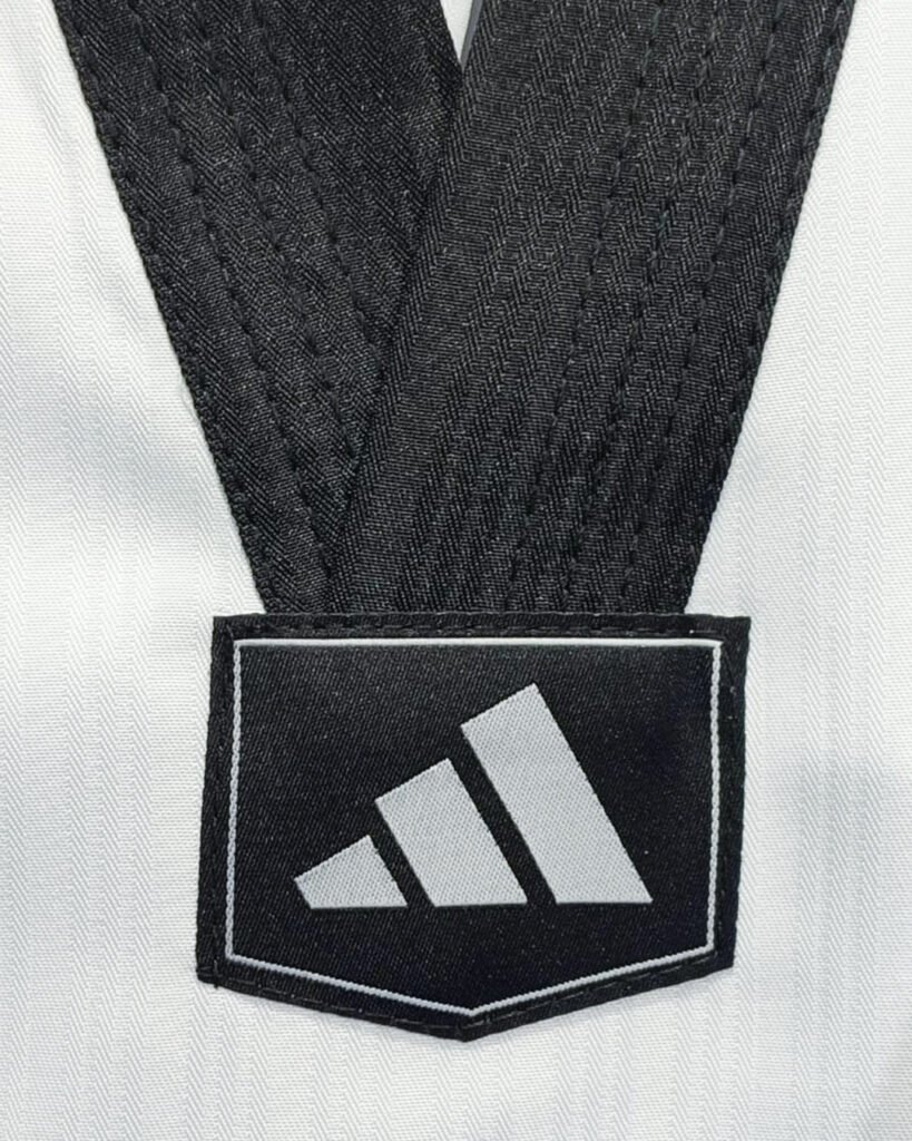 Dobok Adi-Star whit 3